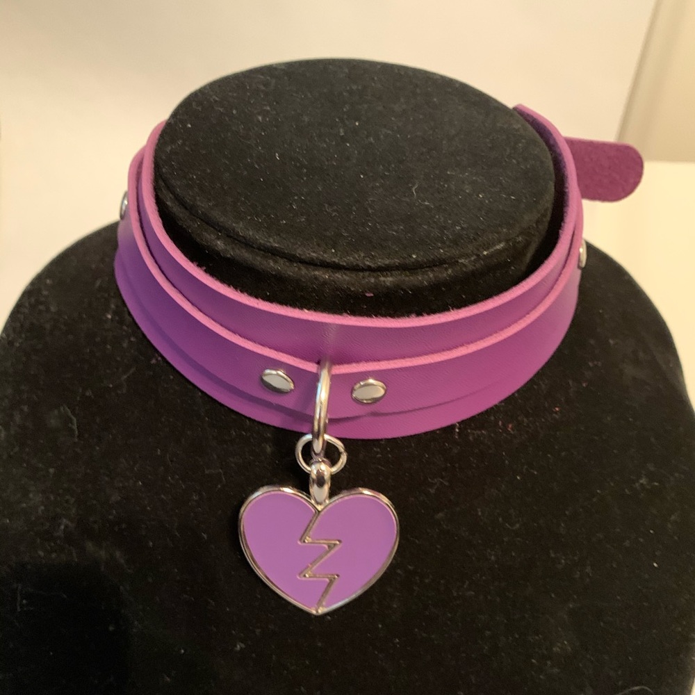 Punk Heart Leather Choker Collar Goth fashion - Picture 5 of 6